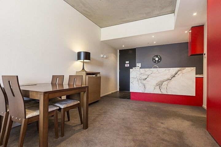 Room 4 of 13