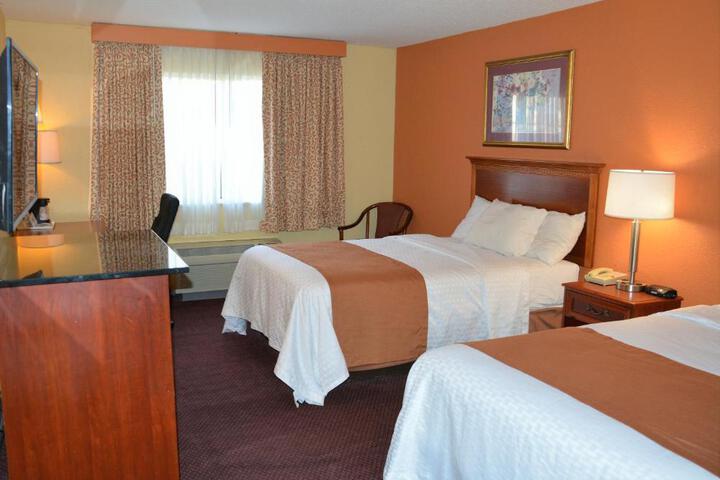 Deluxe Double Room Disabled Only (2 of 4)