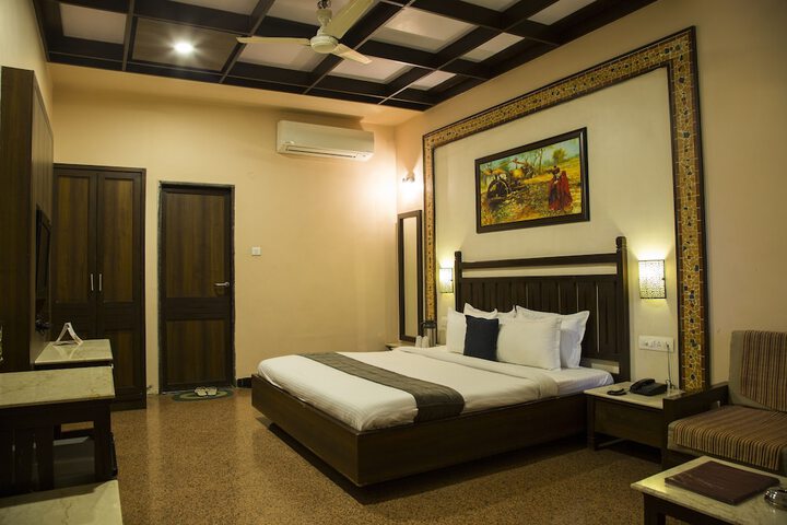 Room 5 of 51