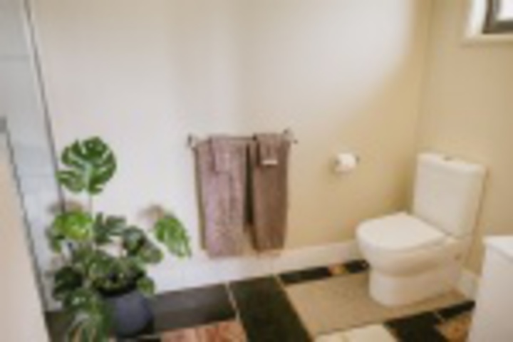 Room 173 of 252