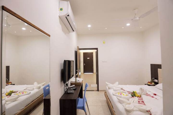 Room 13 of 50
