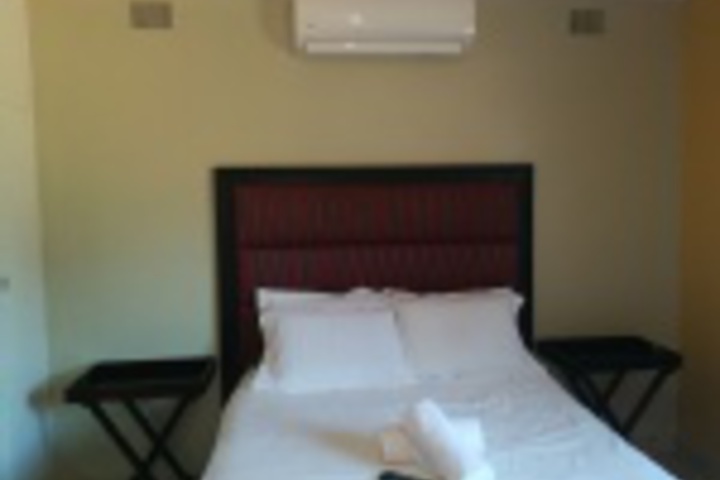 Room 53 of 108