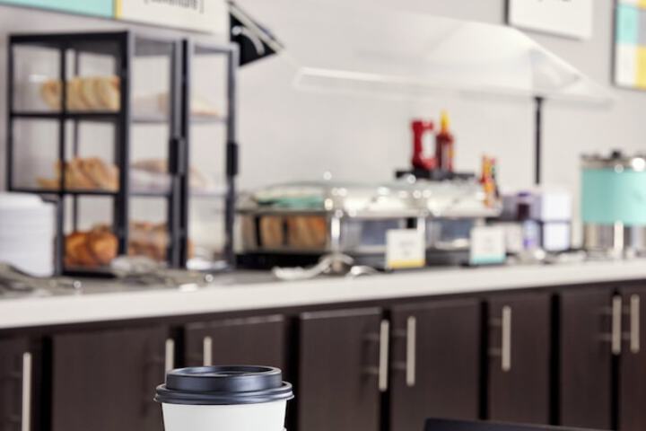 Breakfast/Coffee Service 32 of 49