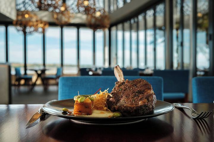 Dining 79 of 151