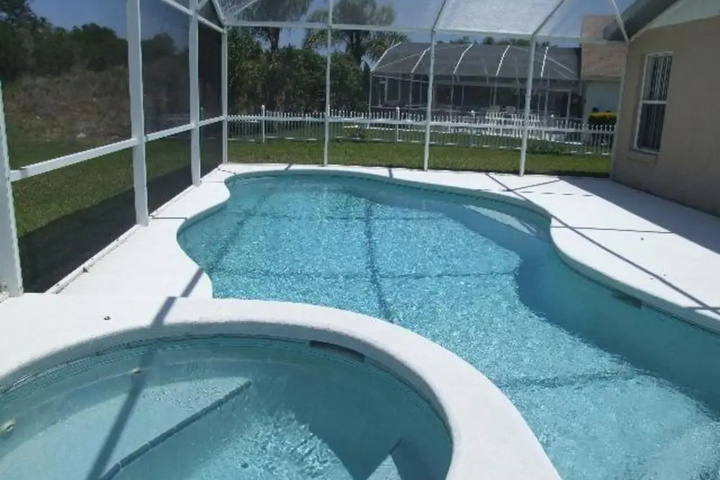Pool 11 of 22