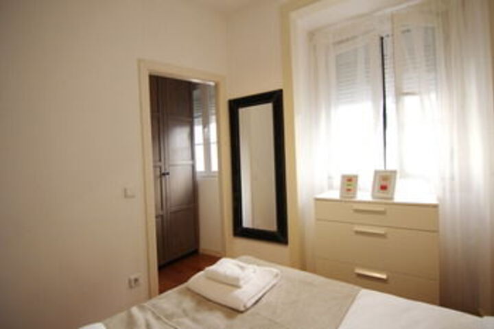 Room 68 of 121