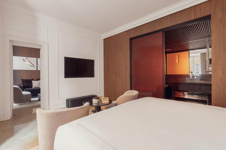Room 20 of 52