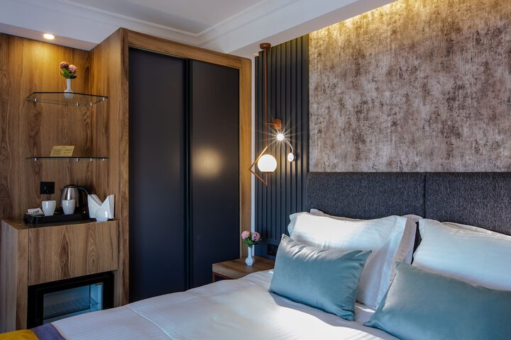 Room 26 of 44