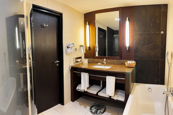 Room 30 of 75