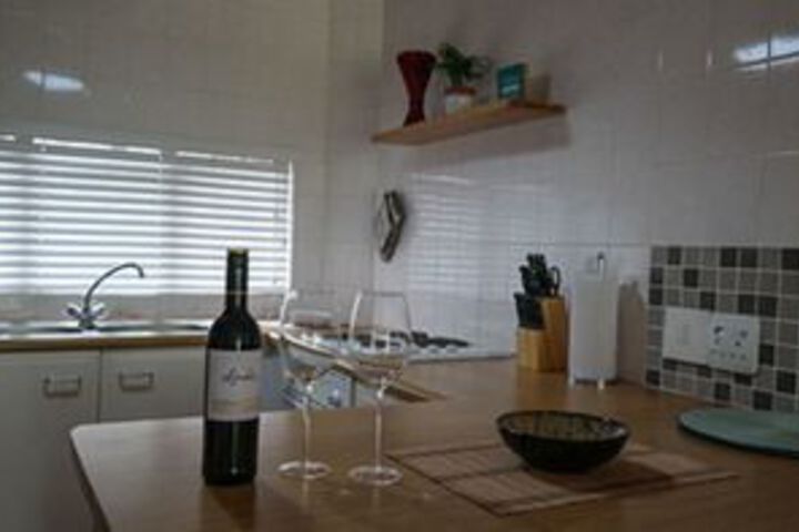 Room 8 of 11