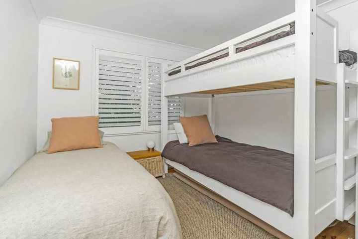 Room 3 of 13