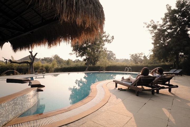 Pool 86 of 141