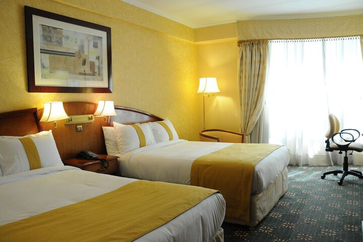 Room 5 of 41
