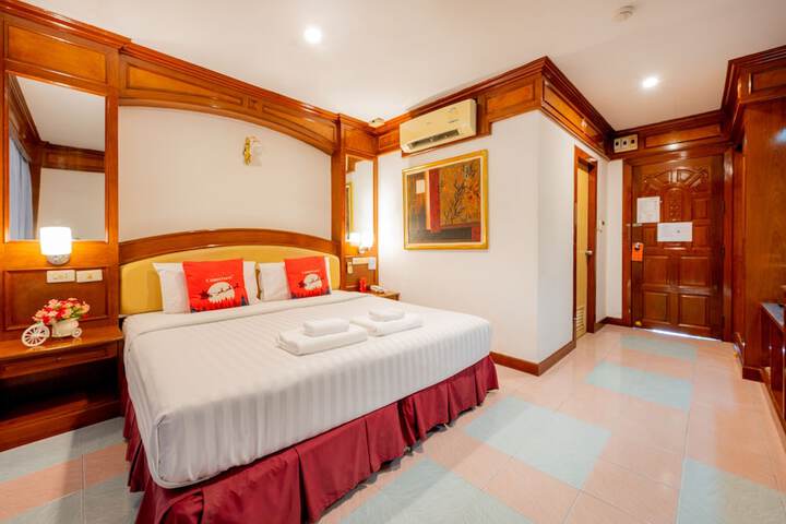 Room 6 of 41