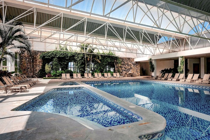 Hotel with Pool