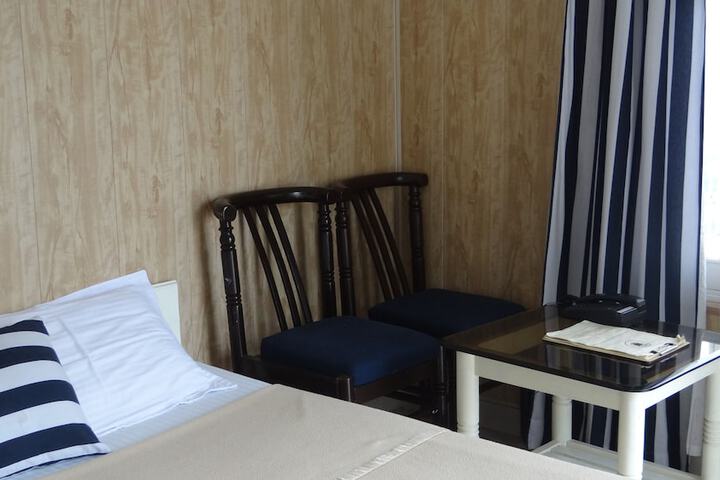 Room 49 of 113