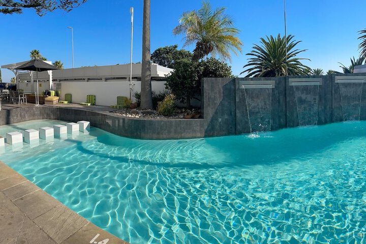 Pool 137 of 370