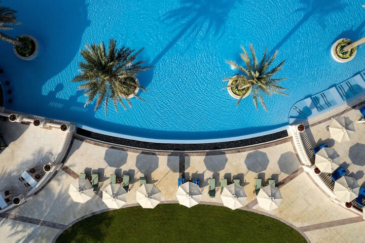 Pool 115 of 262