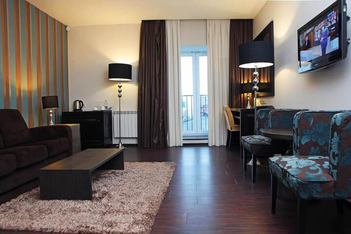 Room 26 of 62