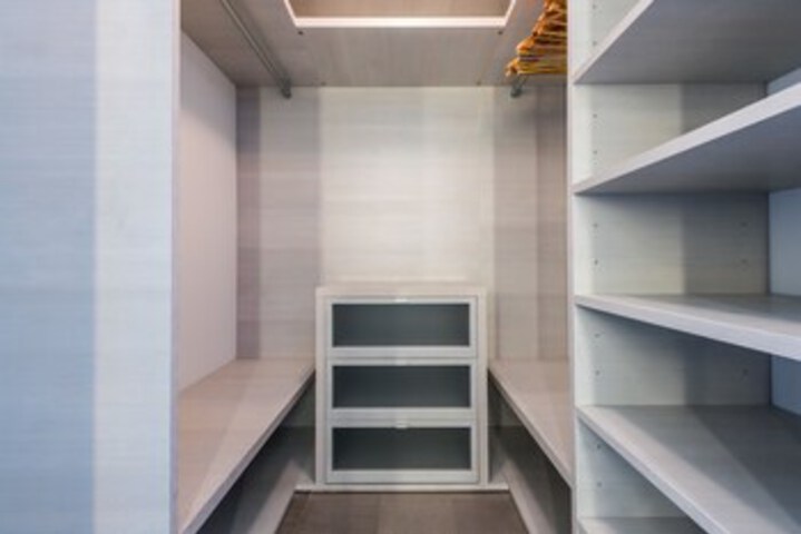 Room 4 of 55