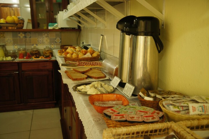 Breakfast/Coffee Service 22 of 39
