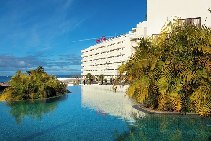Hotel with Pool