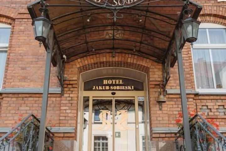 Hotel 63 of 63