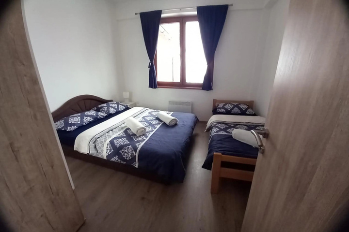Room 3 of 13