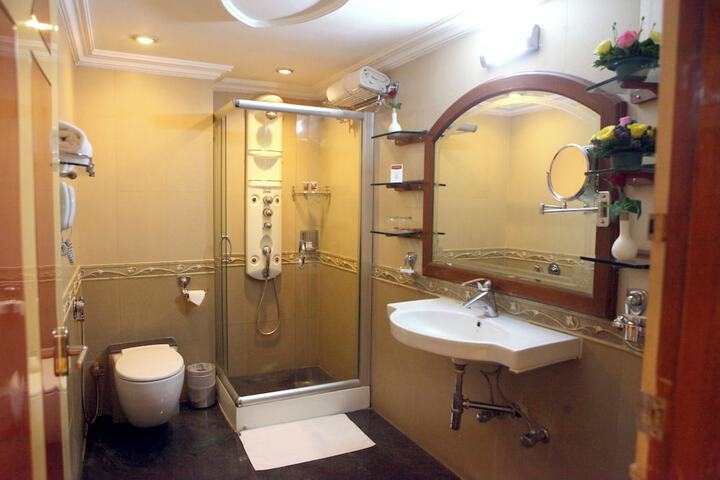 Room 45 of 58