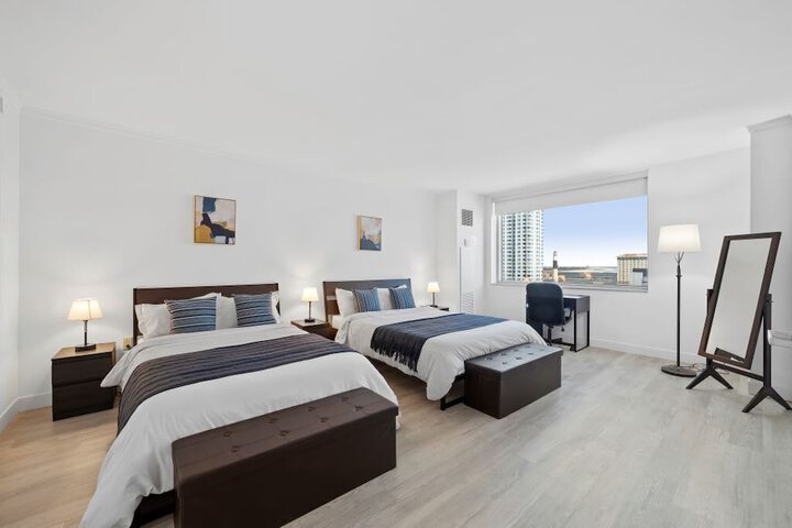 Room 3 of 34