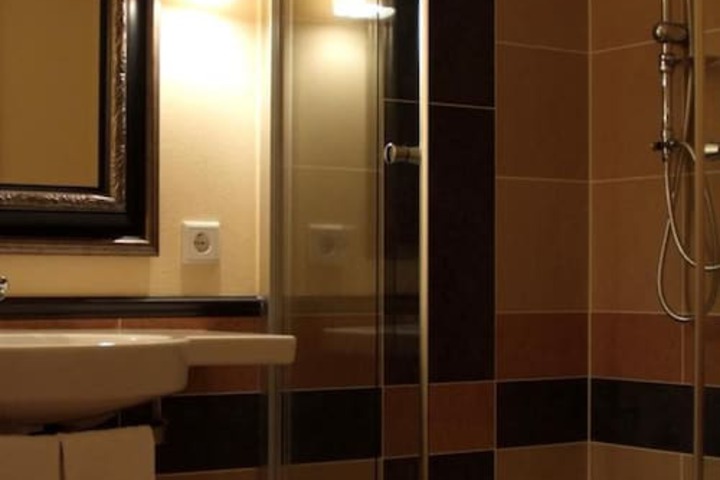 Clean Restrooms