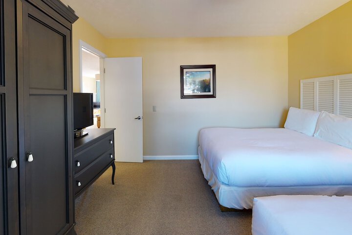 Room 35 of 85