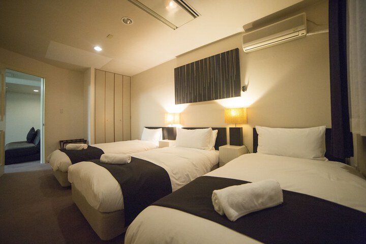 Room 8 of 41