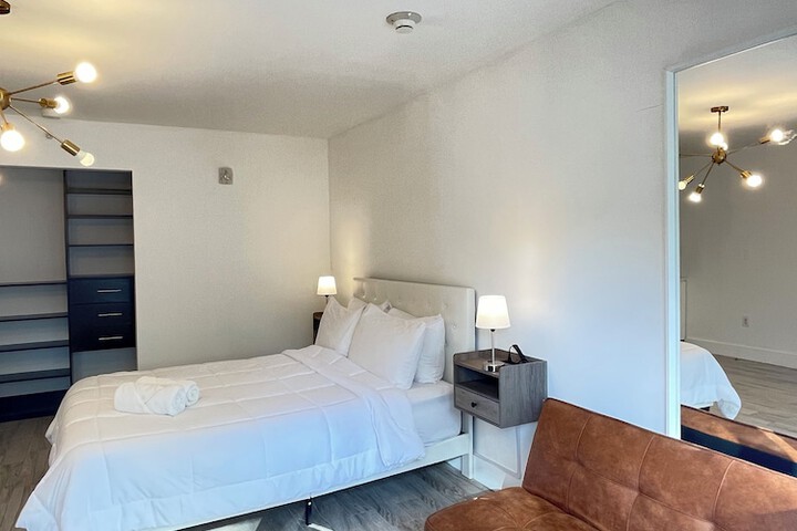 Room 50 of 79