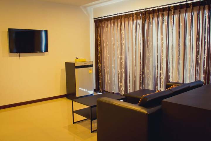 Room 9 of 51