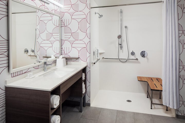 Bathroom shower