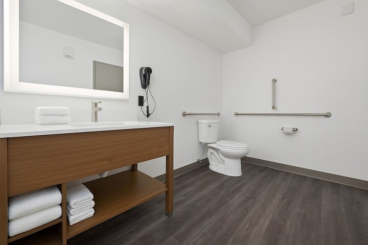 Clean Restrooms