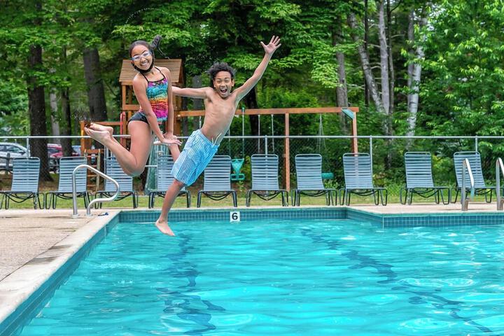 Pool 15 of 40