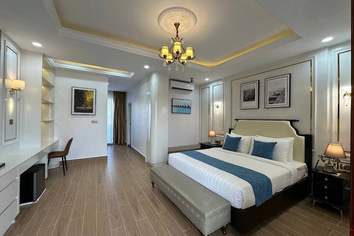 Room 20 of 100