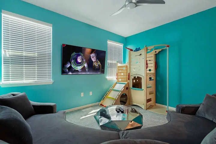 Room 3 of 30