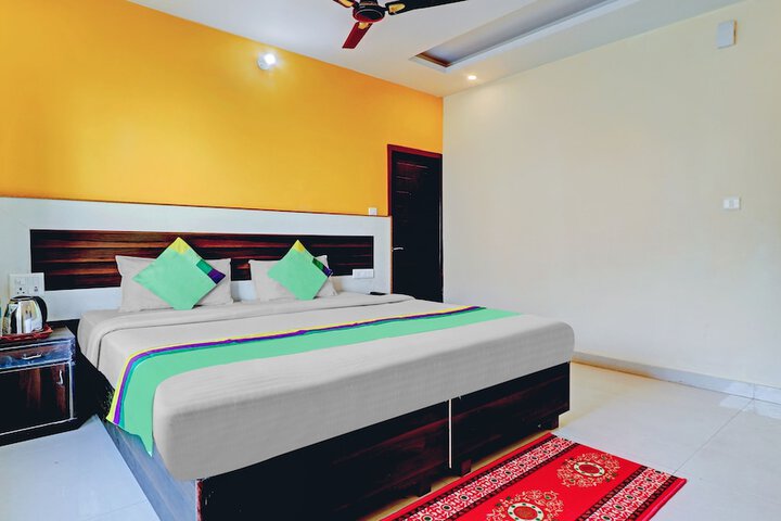 Room 3 of 8