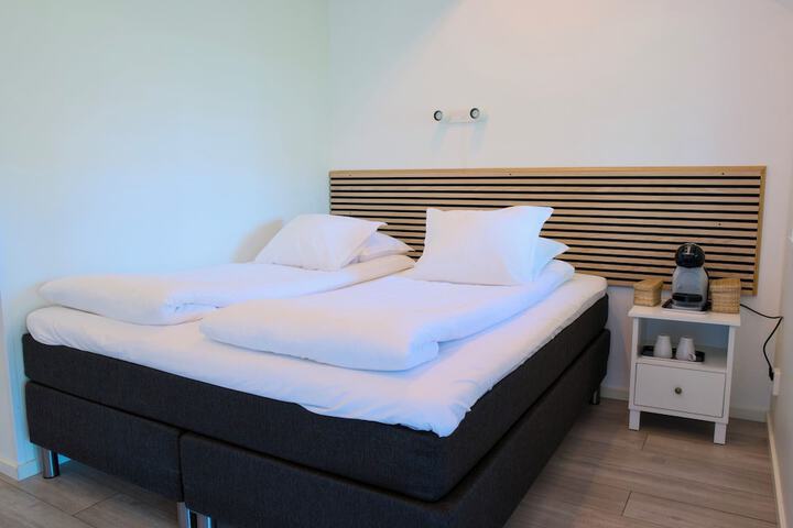 Room 15 of 54