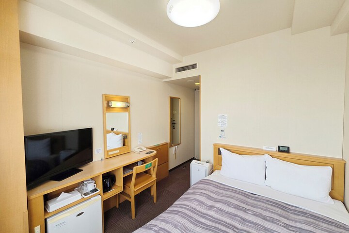 Room 5 of 31