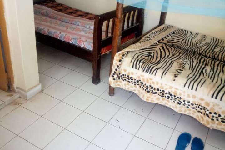 Room 3 of 10