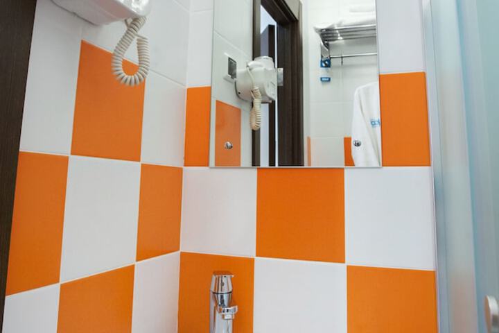 Room 40 of 70