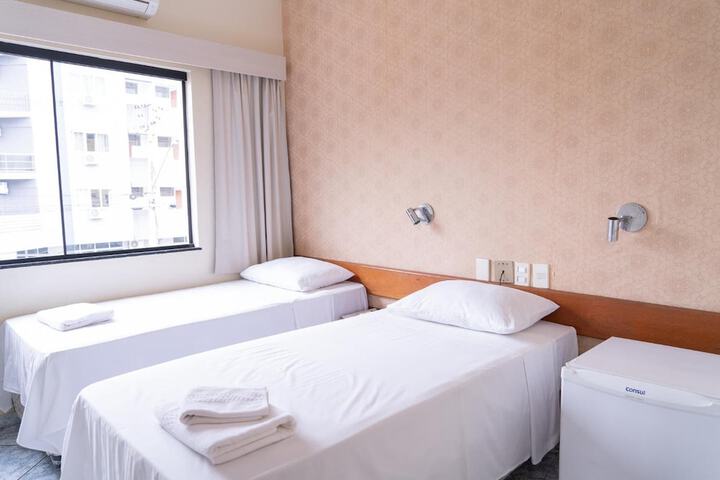Room 20 of 32