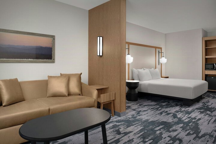 Room 18 of 42