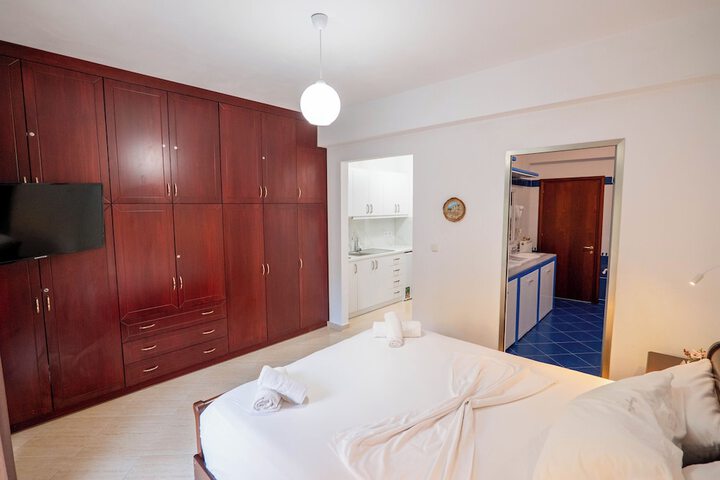 Room 51 of 133