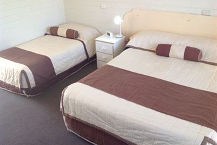 Room 5 of 20