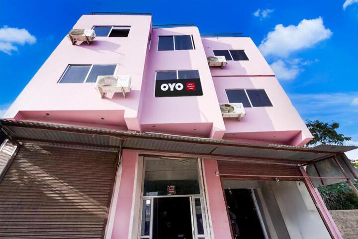 Hotel O Signature Town